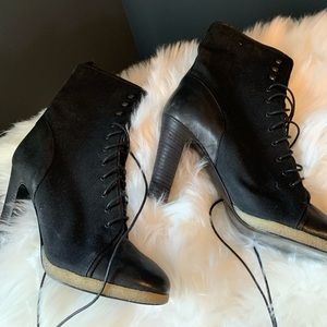 Jcrew Leather-lined laced ankle boots sz 8.5 nwot